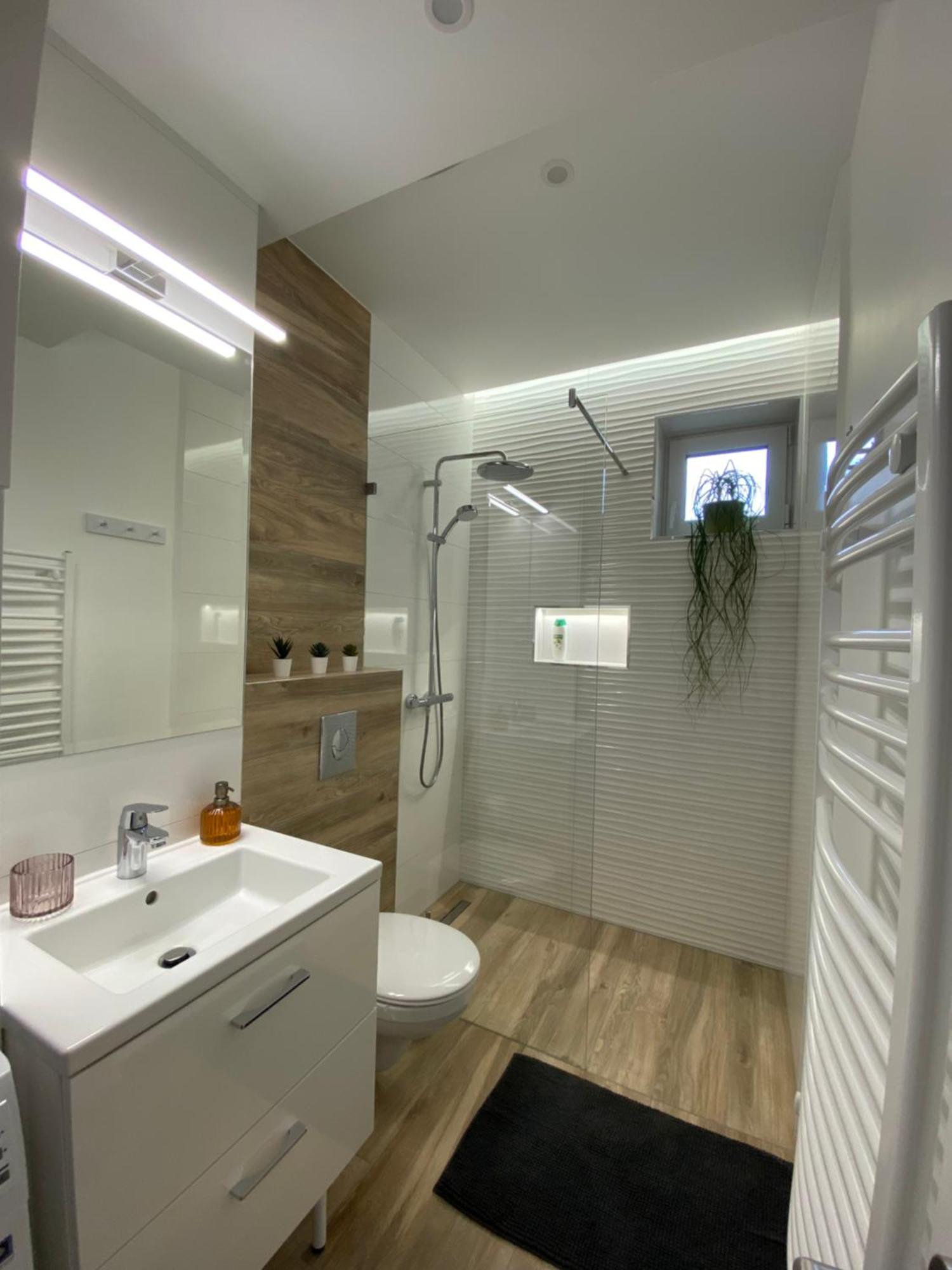 T27 Apartments Free Parking Ingyenes Zart Parkolo Gyor Luaran gambar